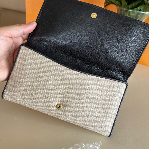 Black Friday Sale! Saint Laurent long wallet🖤🖤🖤 - Picture 6 of 13